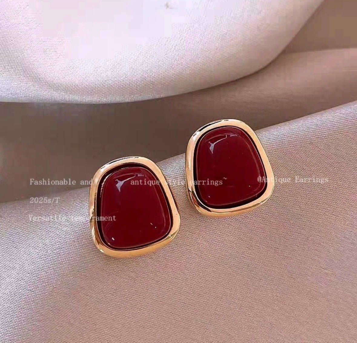 E5739 Aretes rojos contorno dorado aleacion 3cm