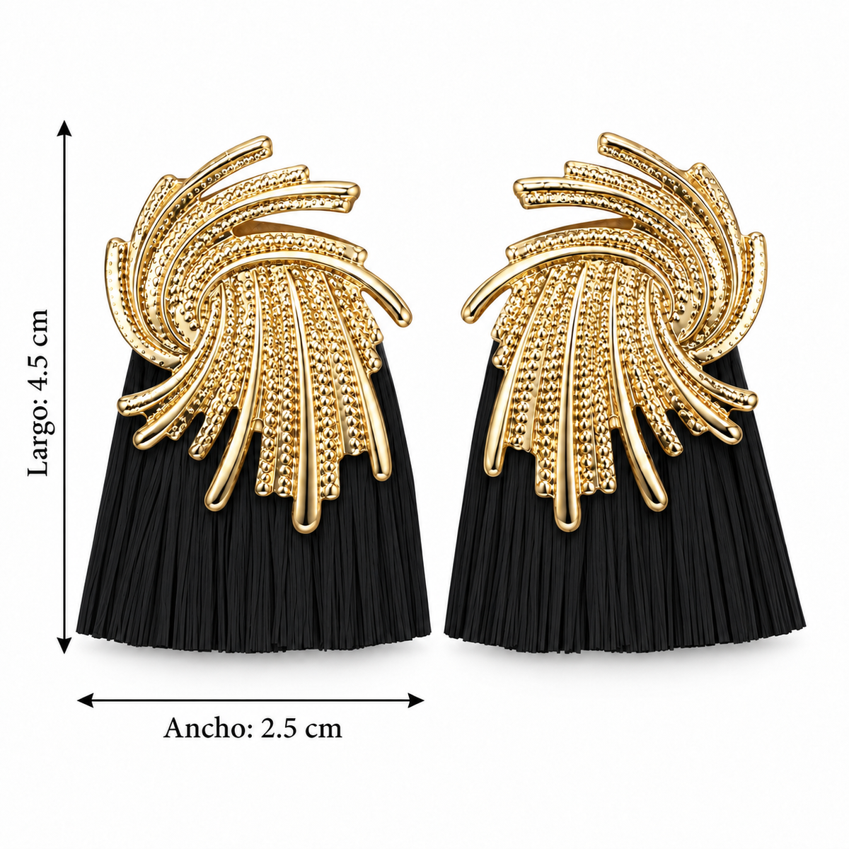 E7400 Aretes detalle dorado aleacion con fleco negro de rafia