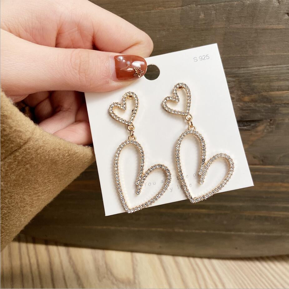 E2587 Aretes corazones colgantes brillantes aleacion 5.5cm