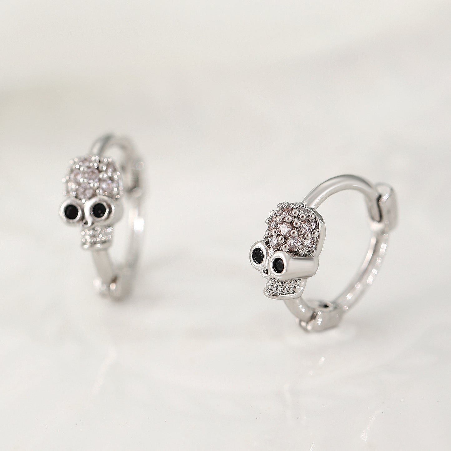 E4066 Aretes cráneo día de muertos aleacion 1cm