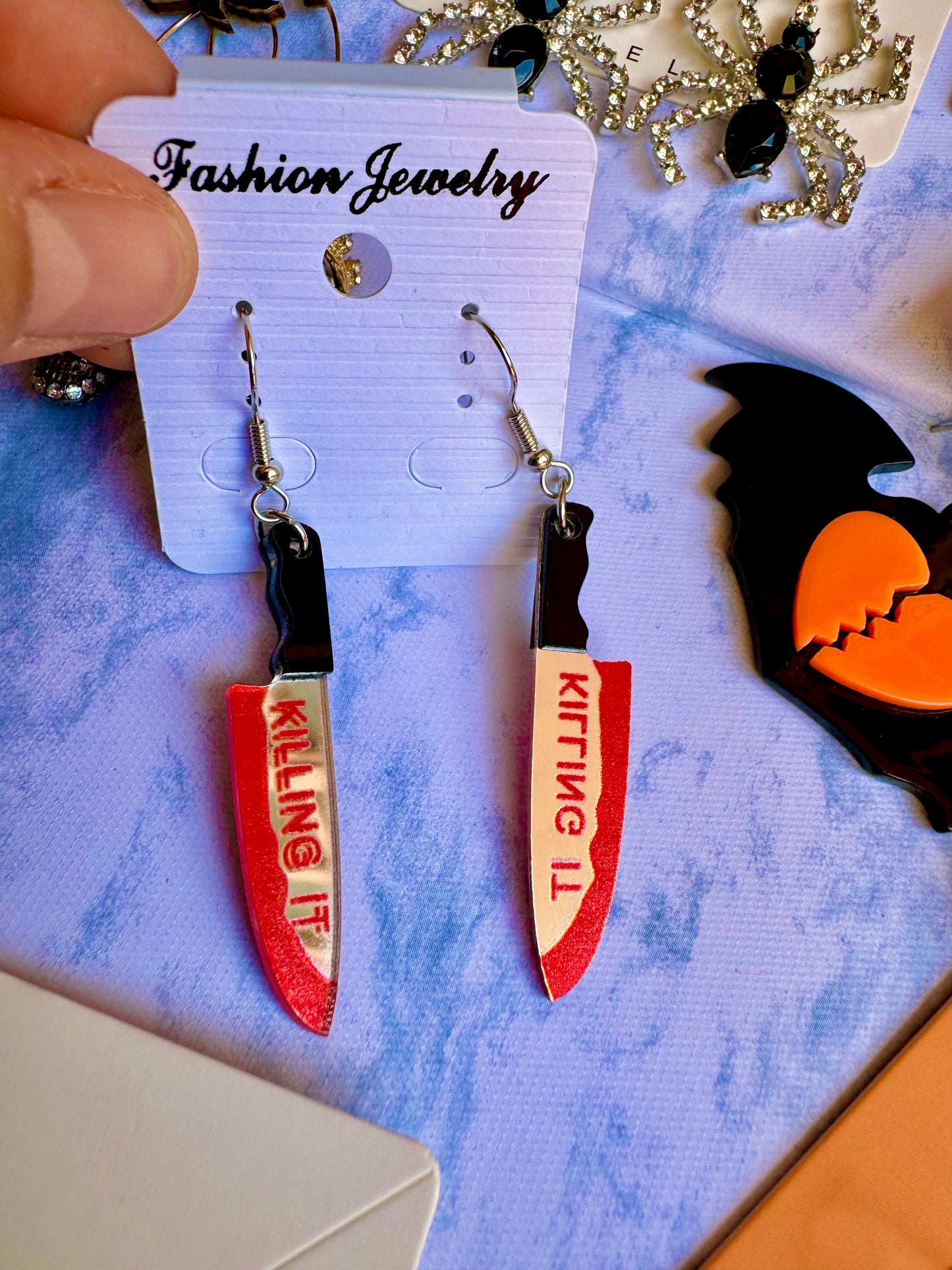 E410 Aretes Cuchillo Sangre Halloween