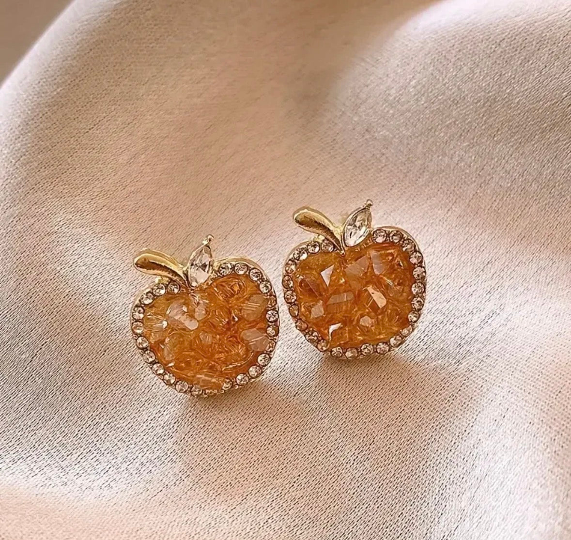 E4548 Aretes manzana café cristal aleacion 2cm