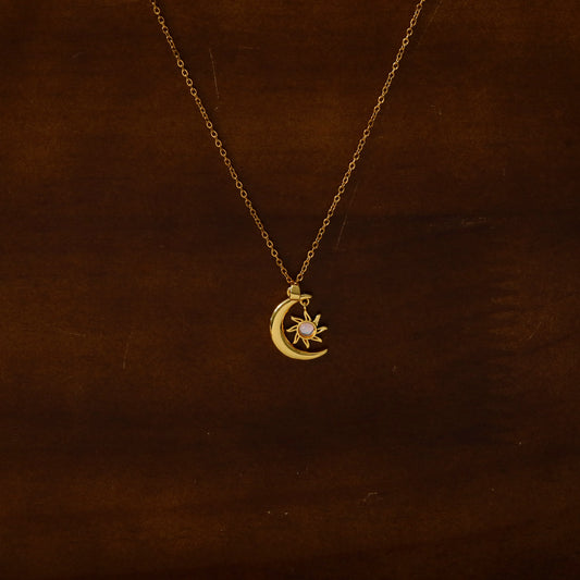C542 Collar sol luna acero inoxidable chapado en oro 18k largo 24 dije 2.5cm