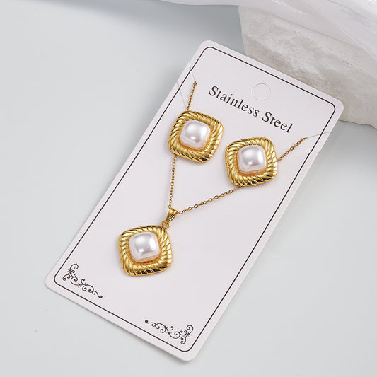 C896 Conjunto de aretes y collar cuadro perla dorado acero inoxidable 20cm largo 2.5cm dije 2.5cm aretes
