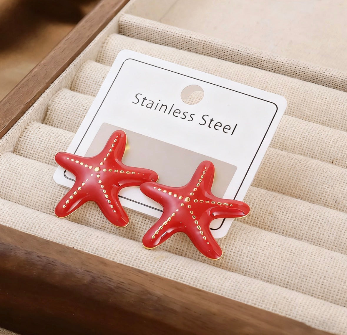 E6020 Aretes estrella de mar roja acero inoxidable 3cm