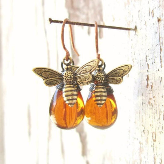 E2588 Aretes abeja resina gancho aleacion 3cm