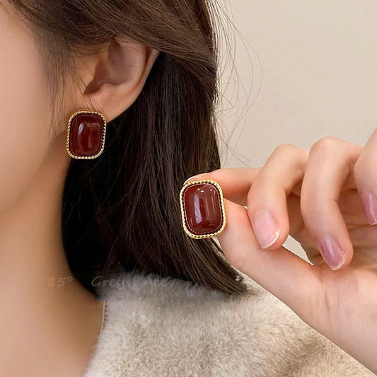 E7009 Aretes rectangulares color vino aleacion 3cm clip