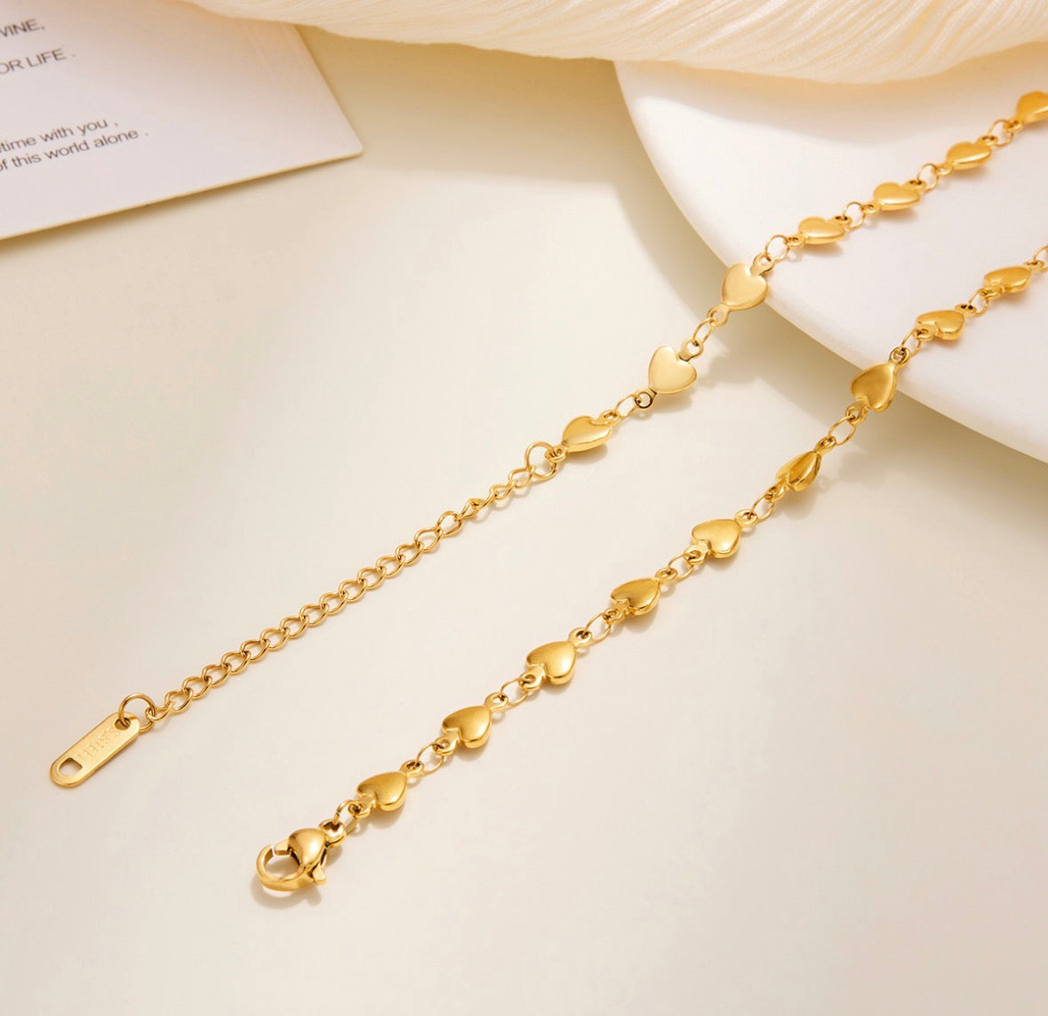 B834 Pulsera dorada corazones acero inoxidable 316L 22cm