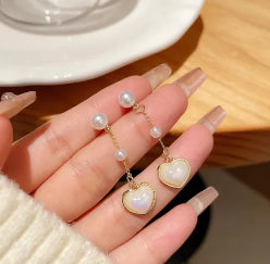 E3932 Aretes corazón blanco colgante aleacion 5.5cm