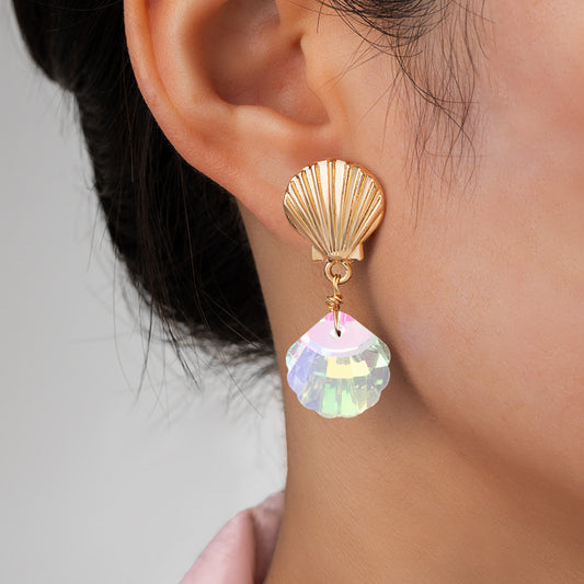 E4040 Aretes concha de mar blanca  aleacion 4cm