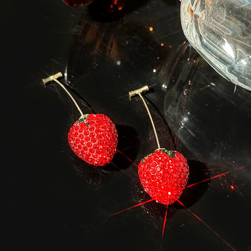 E3335 Aretes fresas brillantes cristal fiesta aleacion 6cm