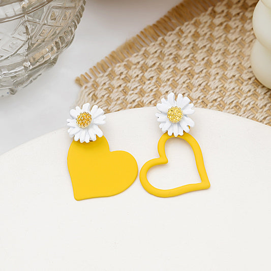 E3857 Aretes corazón amarillo aleacion esmaltado 3cm