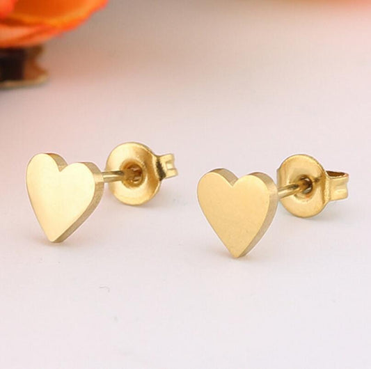 E1900 Aretes corazón acero inoxidable chapado 18K 0.5cm