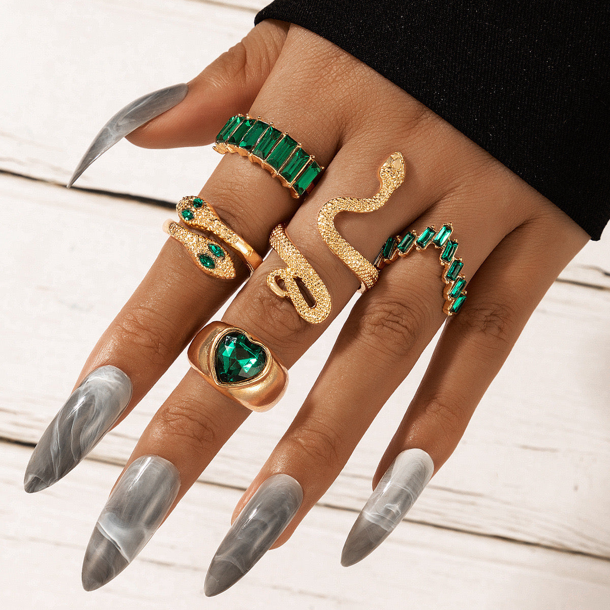 A586 Conjunto de anillos serpiente cristal verde esmeralda aleacion incluyen los que se muestran en la foto medida 7cm
