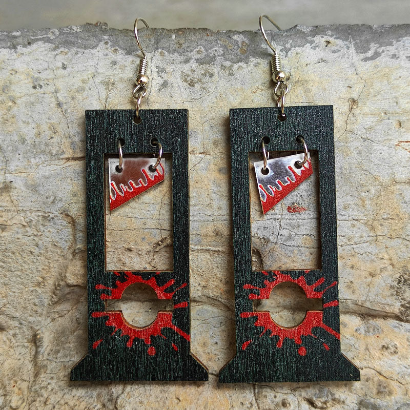 E4065 Aretes guillotina Halloween madera 7cm
