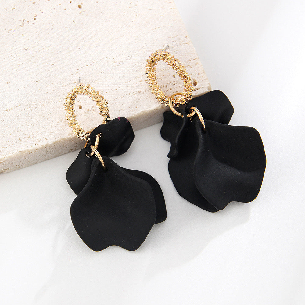 E7311N Aretes petalos ligeros de acrilico fiesta 5cm