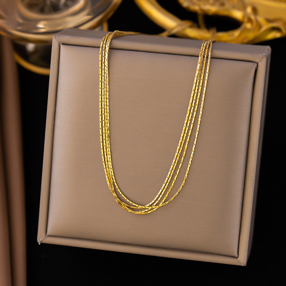 C870 Collar dorado acero inoxidable 24 cm