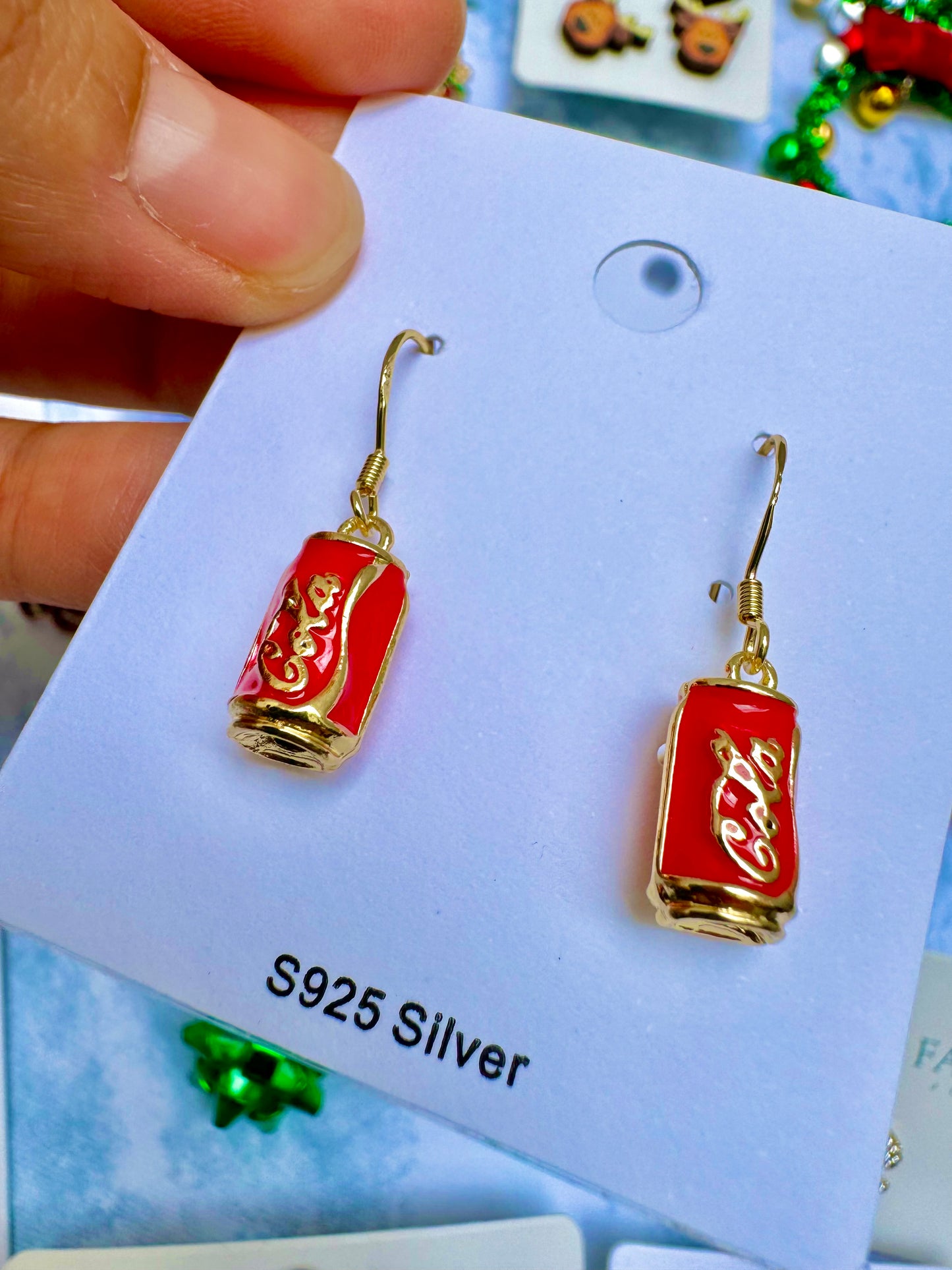 E1855 Aretes coca cola lata metal esmaltado poste de plata 2.7cm