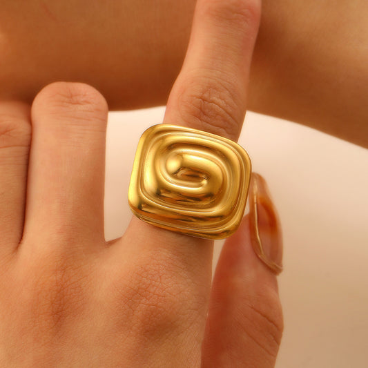 A156 Anillo ajustable cuadro espiral dorado acero inoxidable 2.5cm
