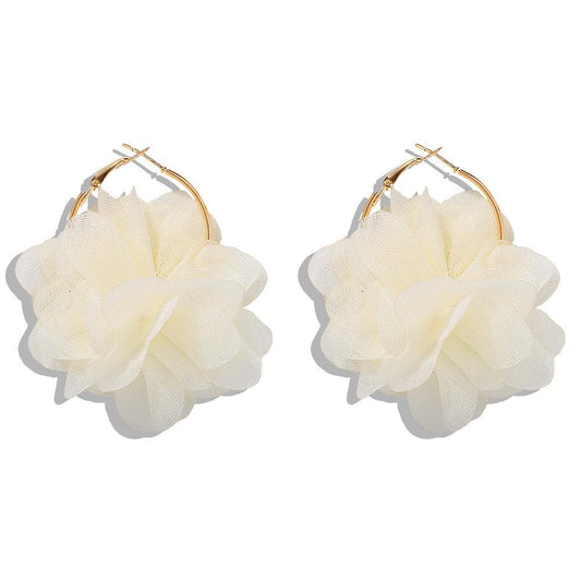 E7226 Aretes flor blanca aro dorado aleacion 6cm
