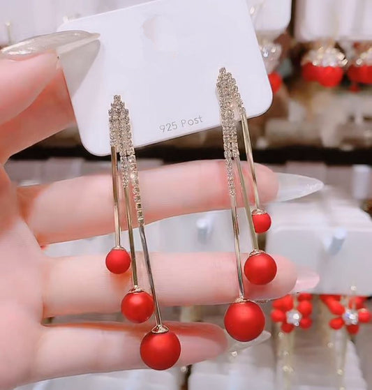 E5025 Aretes gotas brillantes esfera roja  aleacion 6cm