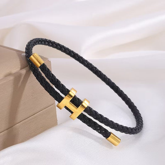 B397 Pulsera cuero sintetico negro acero de titanio ajustable