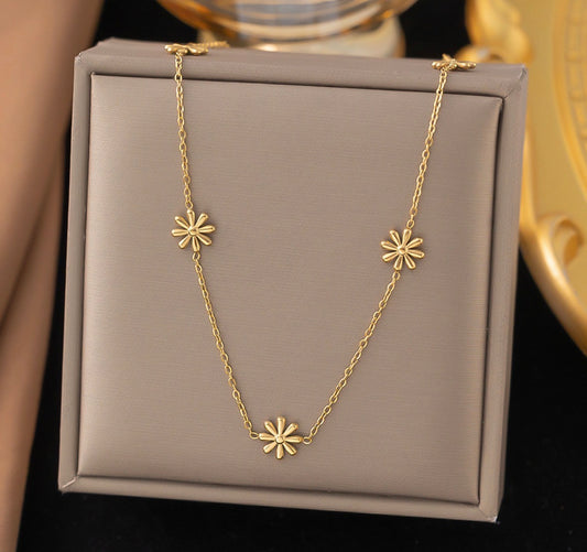 C1269 collar flores doradas acero inoxidable