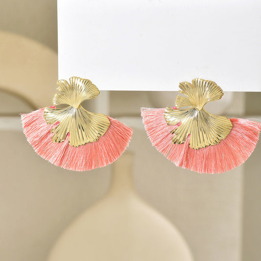 E7114 Aretes con diseño de hoja de Ginkgo y flecos rosas en abanico aleacion 6cm