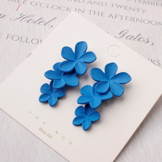 E7085 Aretes flores azules aleacion 5cm