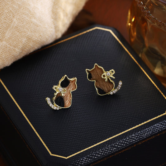 E3861 Aretes gato aleacion 1.5cm