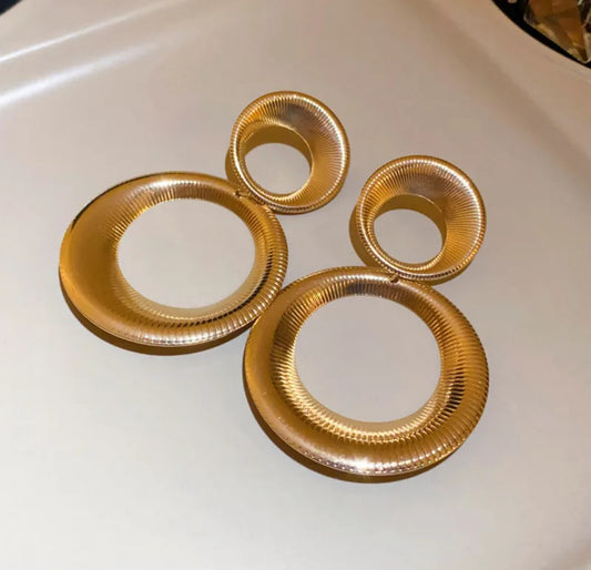 E3504 Aretes aro dorado poste de plata 7cm