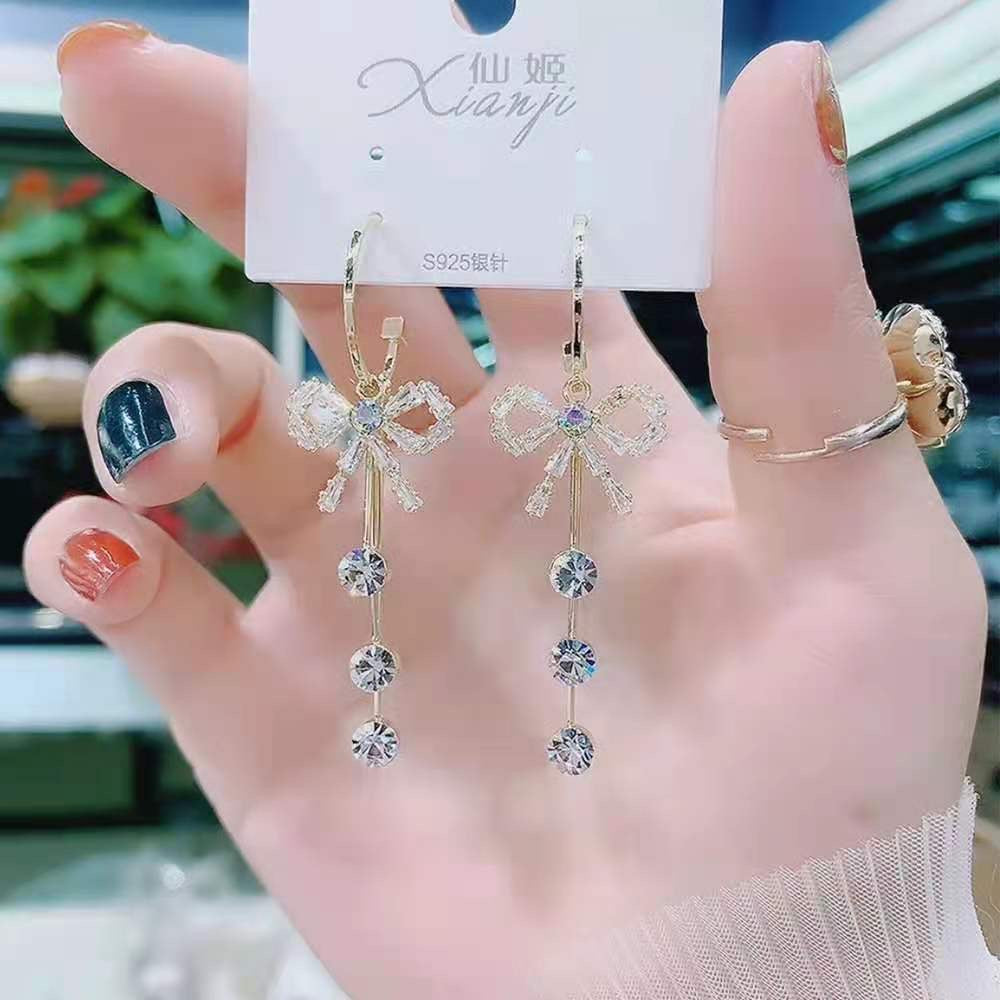 E5949 Aretes moño elegante colgante perlas plateadas aleacion 6cm