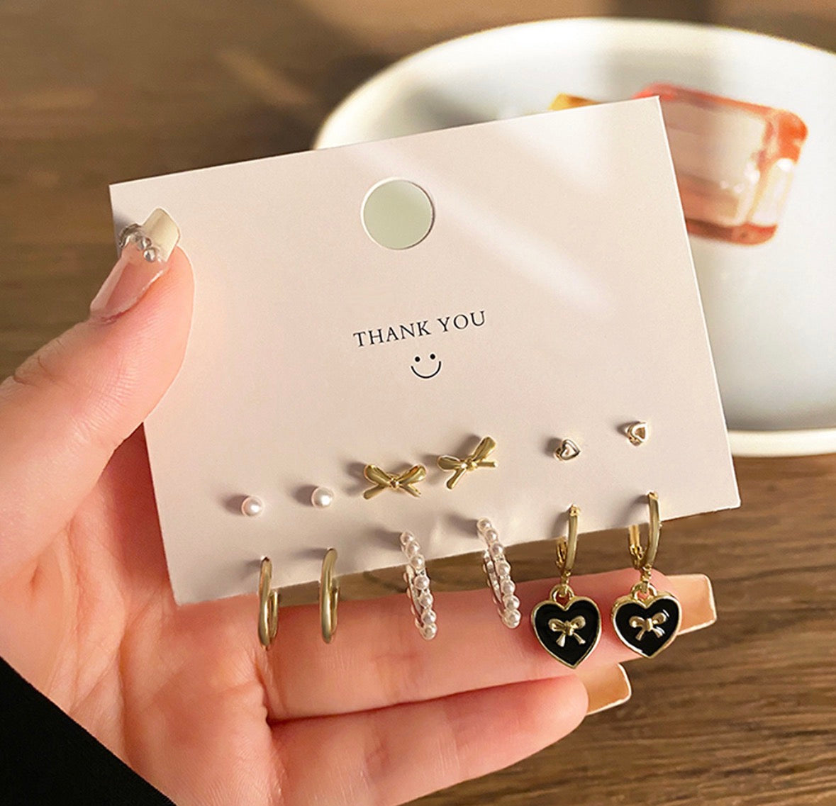 E5123 Conjunto de aretes dorados perlas aleacion 2cm