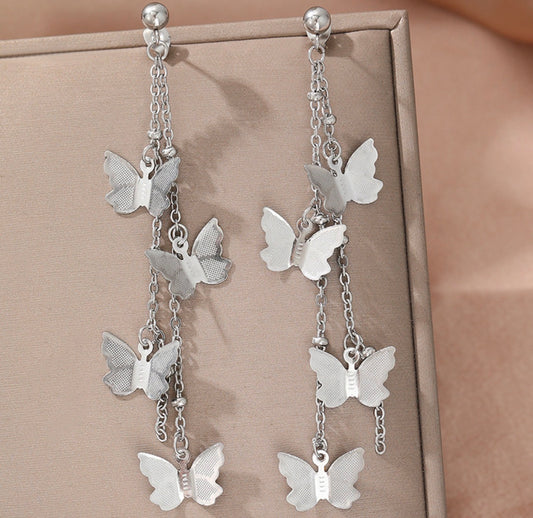 E7028 Aretes plateados mariposas aleacion 7cm