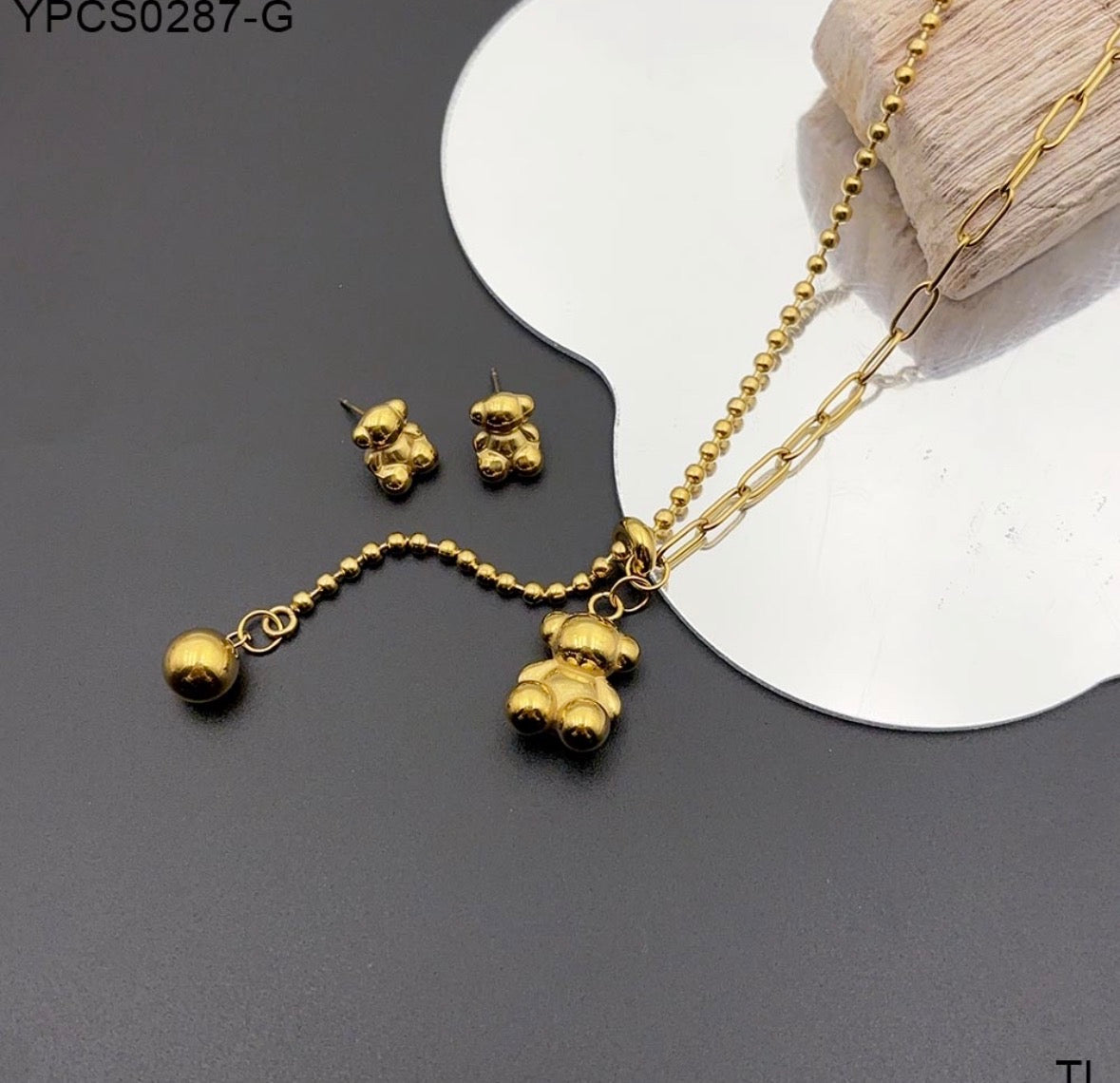 C1190 Conjunto de collar aretes oso dorado acero inoxidable