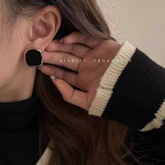 E3693 Aretes círculo negro aleacion poste de plata 2cm