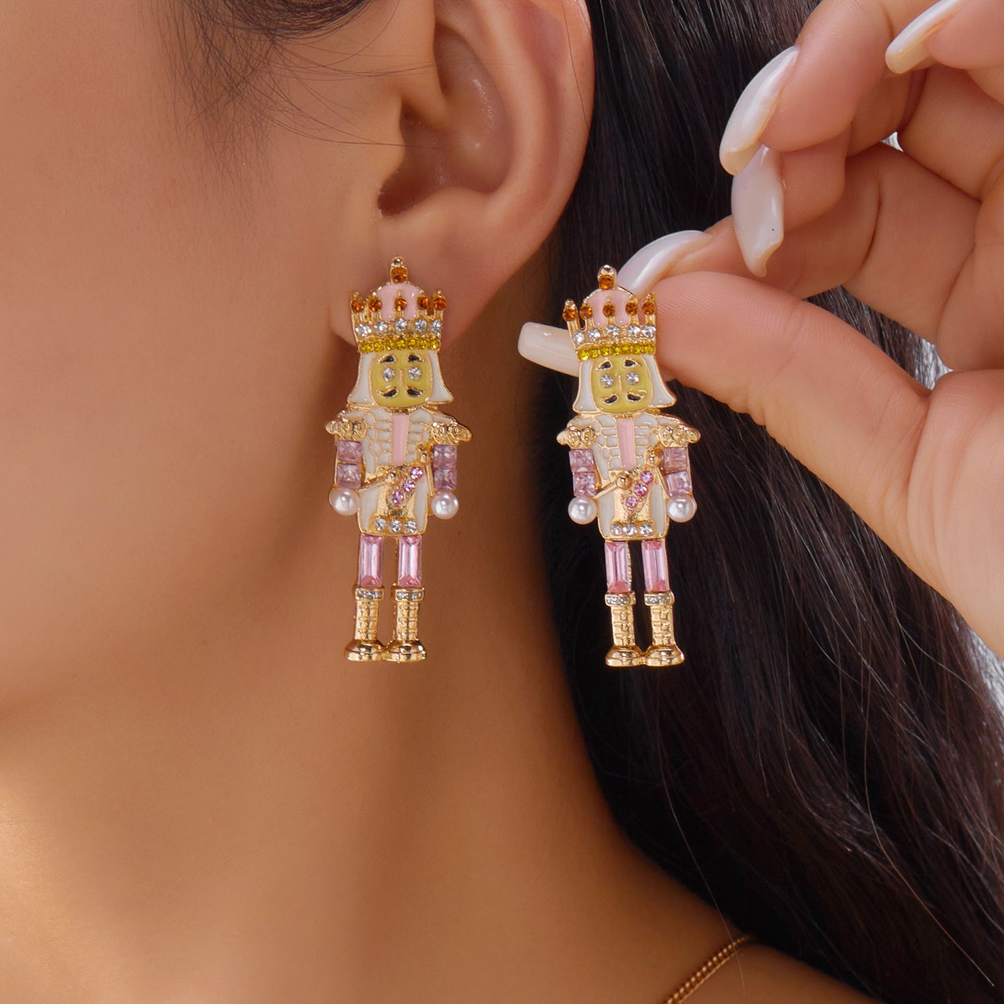 E4396 Aretes cascanueces de Navidad rosa 5.3cm