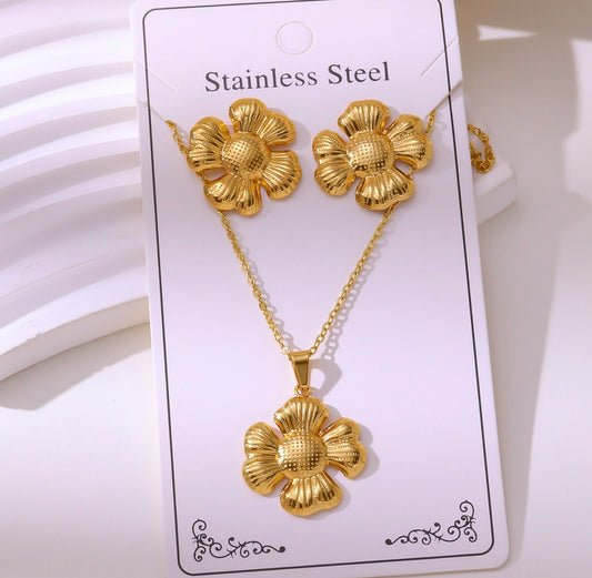 C1281 Conjunto de collar y aretes flor dorada acero inoxidable