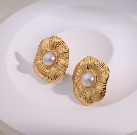 E4761 Aretes óvalo perla dorado acero inoxidable 3cm