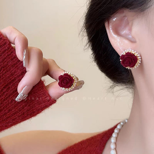 E4962 aretes rosa color vino perlas alrededor aleacion 1.5cm