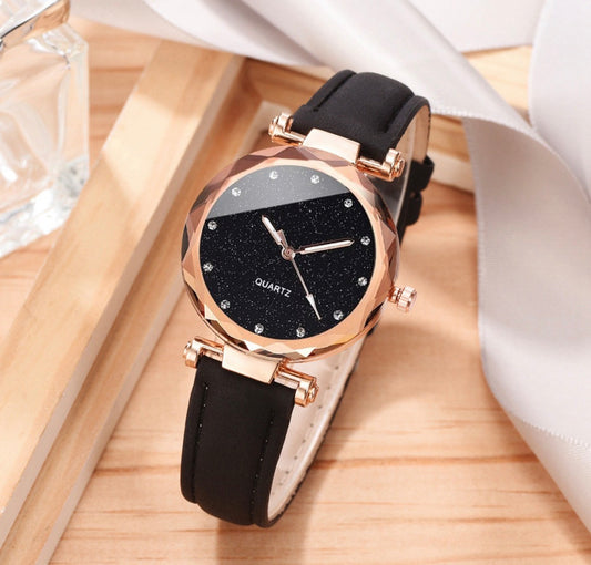 R187 reloj oscuro redondo hebilla cuero sintetico negra de mujer