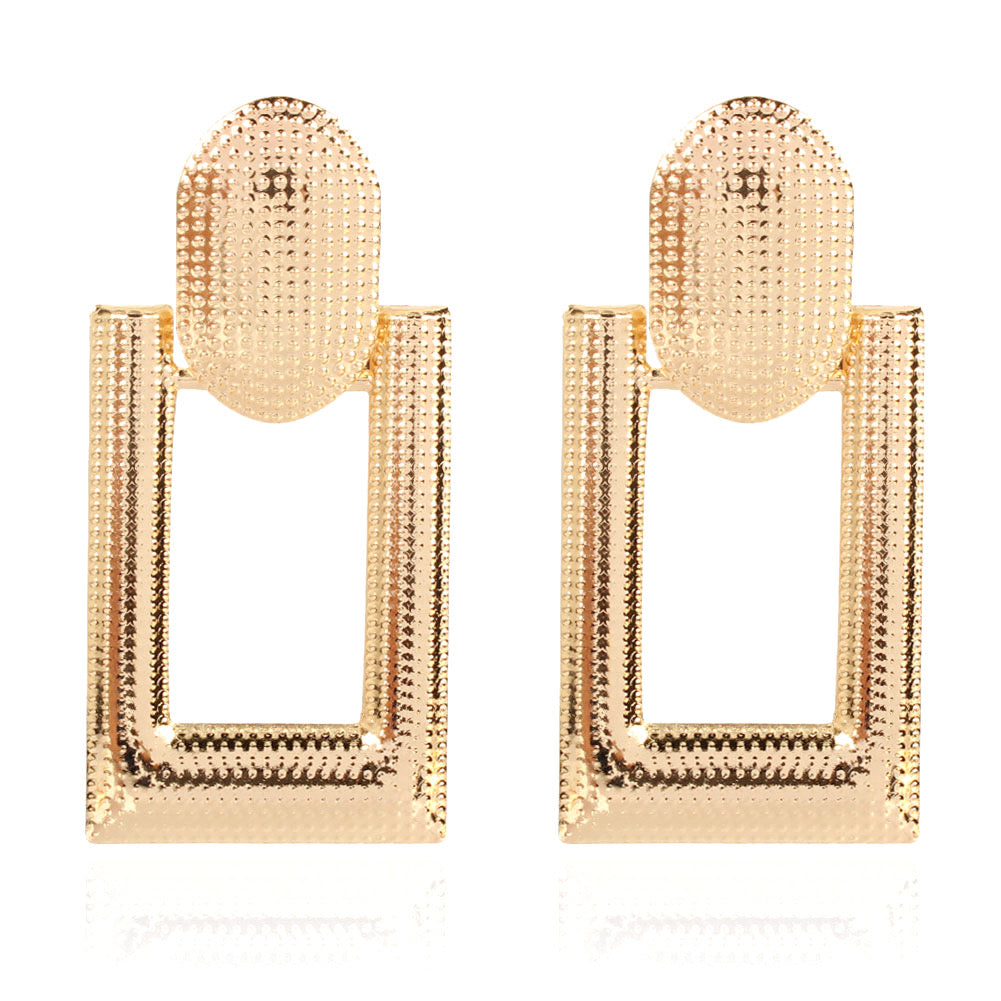 E7167 Aretes rectangulares dorados brillantes aleacion 6cm