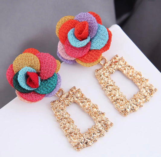 E5127 Aretes cuadro dorado flor colores aleacion 6cm