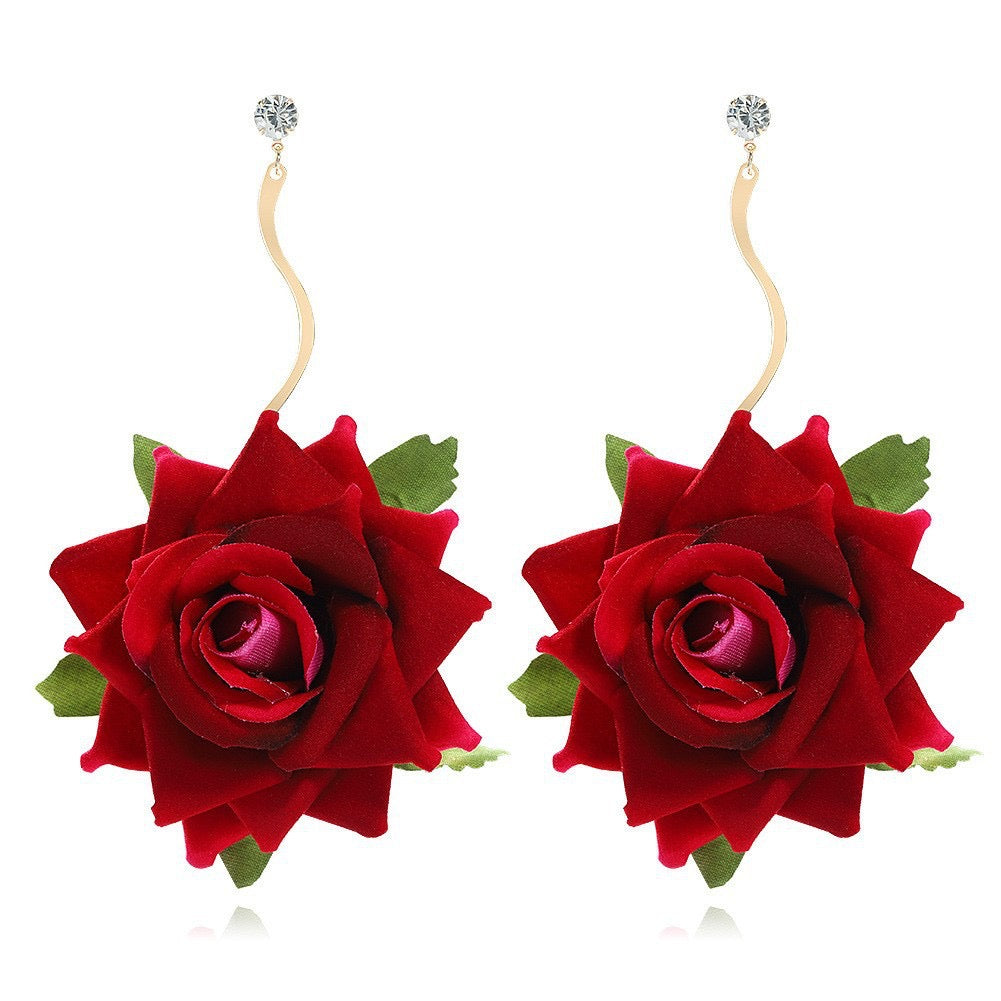 012 Aretes maxi Rosas colgantes gamuza fiesta