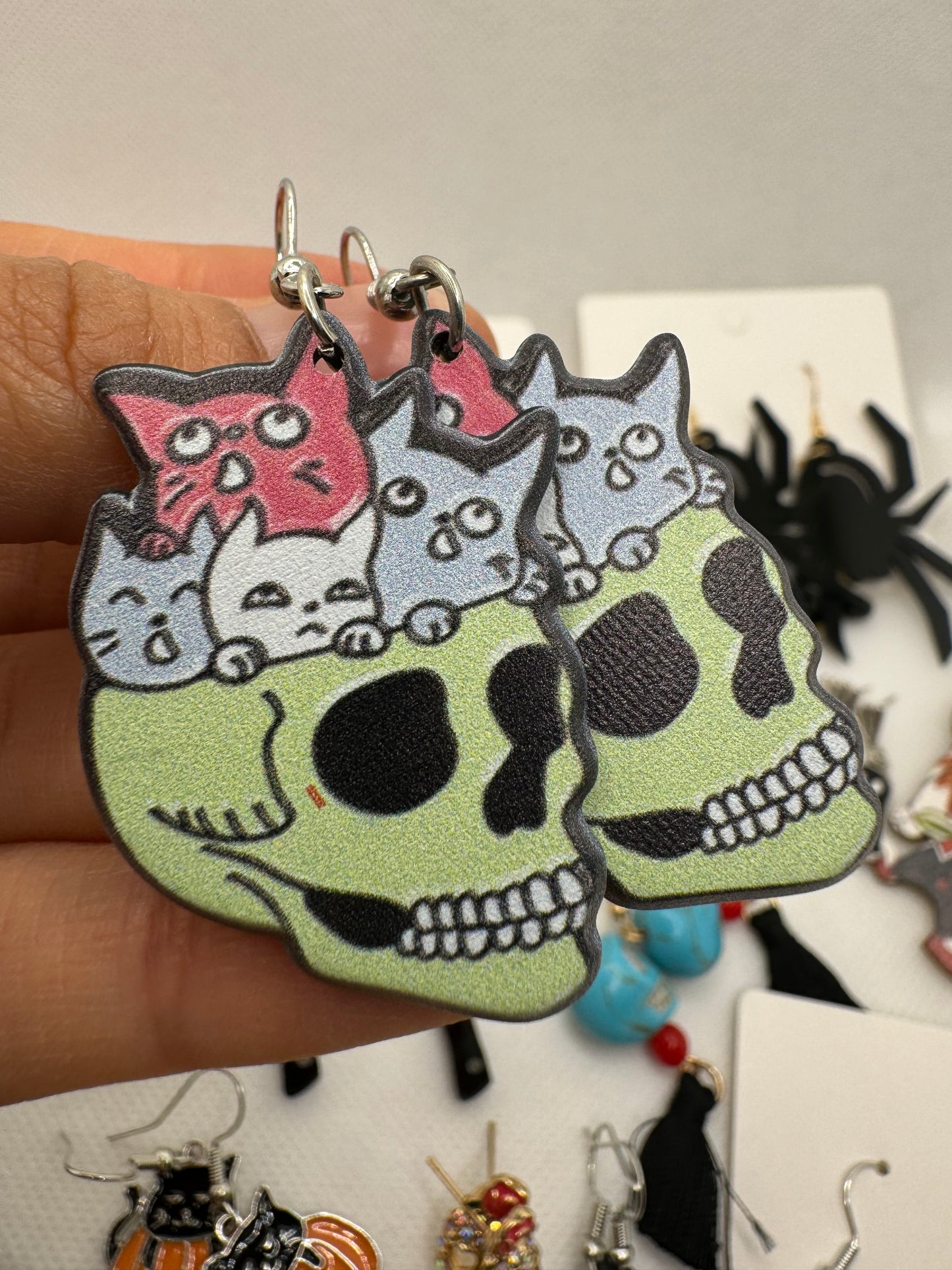 E547 Aretes Cráneo Gatos Halloween