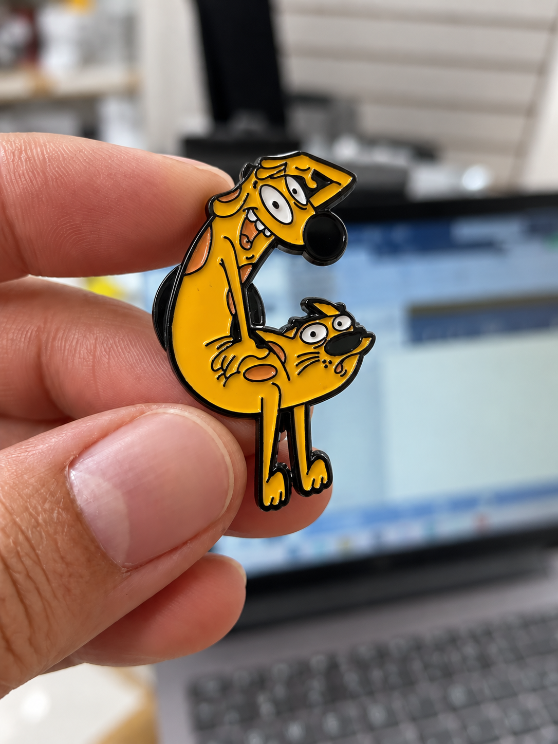 PI001 Pin broche catdog para tela accesorio metal esmaltado 3x2cm
