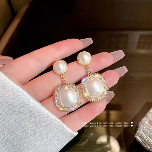 E3895 Aretes círculo perla aleacion 2.5cm