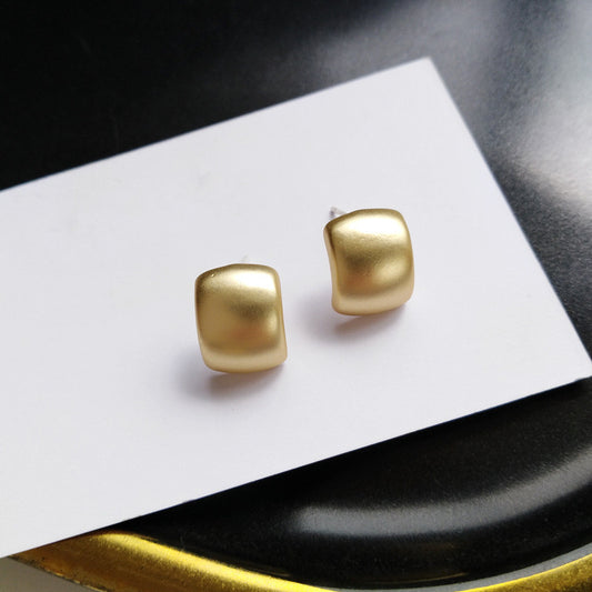 E3546 Aretes cuadro dorado aleacion 1cm