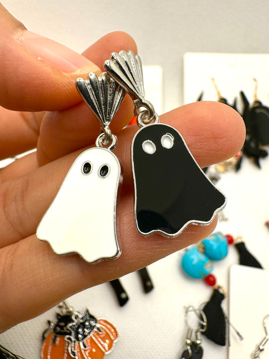 J44 Aretes Fantasma Blanco Y Negro Halloween