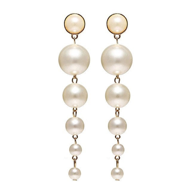 E3941 aretes colgantes perlas 9.5cm